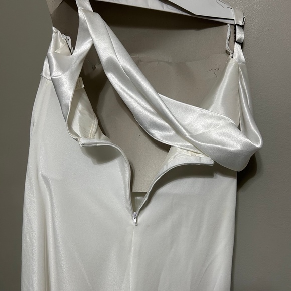 Aspeed Ball Gown XL Elegant White Satin Cowl Neck Maxi Dress Formal Evening Flaw - Picture 7 of 15